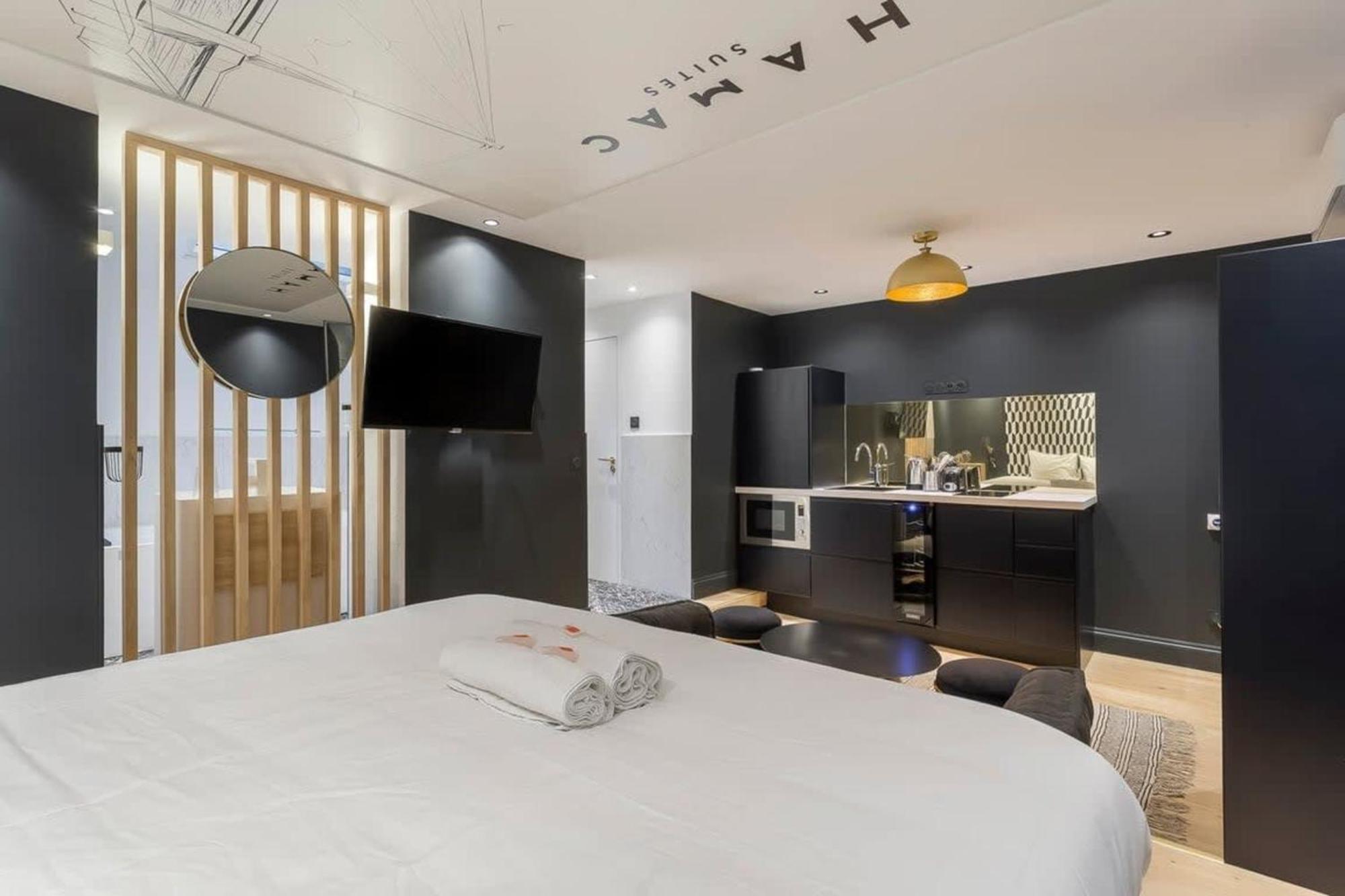Victor Hugo Romantic Suite - Sauna Et Balneo Lyon Exteriér fotografie